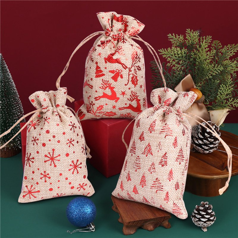 Hot stamping Christmas burlap bag drawstring drawstring packaging bag Christmas gift candy bag