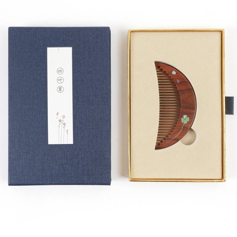 Wooden comb for girls, portable mirror comb gift box for holiday gifts, high-end wooden crafts