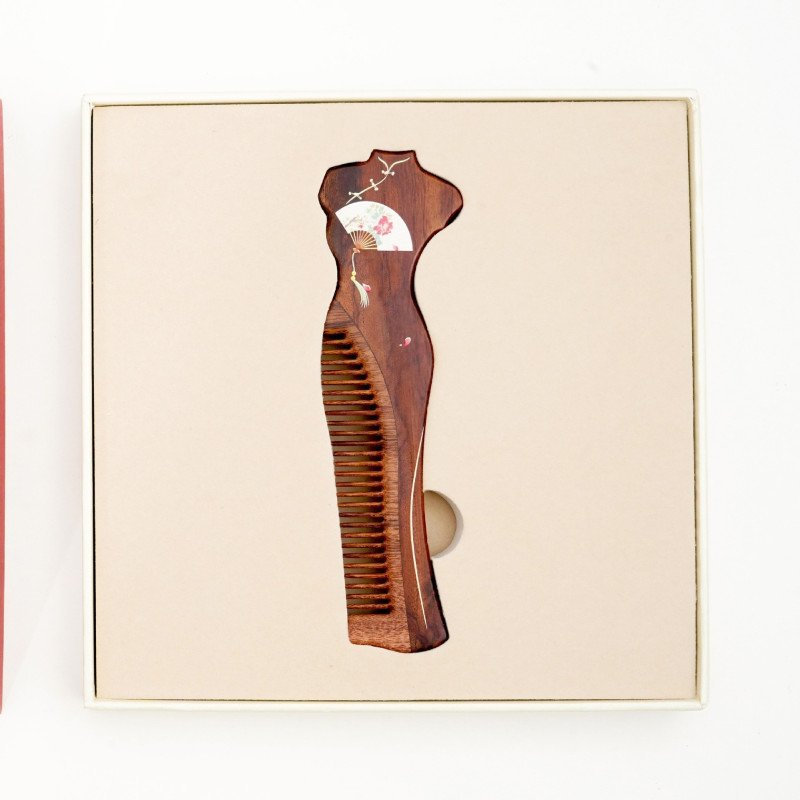 Wooden comb for girls, portable mirror comb gift box for holiday gifts, high-end wooden crafts