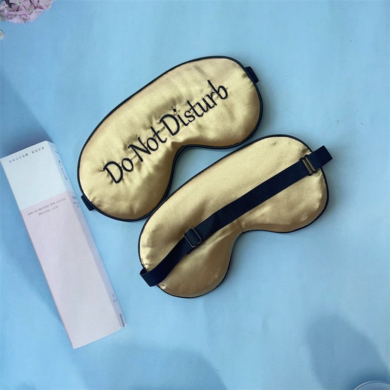 Simulated silk embroidery eye mask, light-shielding sleep eye mask, English pattern embroidery logo, light-shielding eyelash eye mask